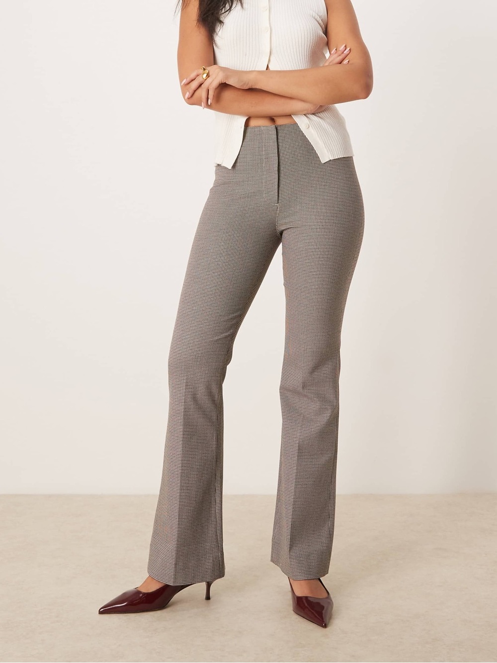 Abercrombie & Fitch high rise bootcut pants in beige houndstooth size 28/6 Long - Picture 2 of 10